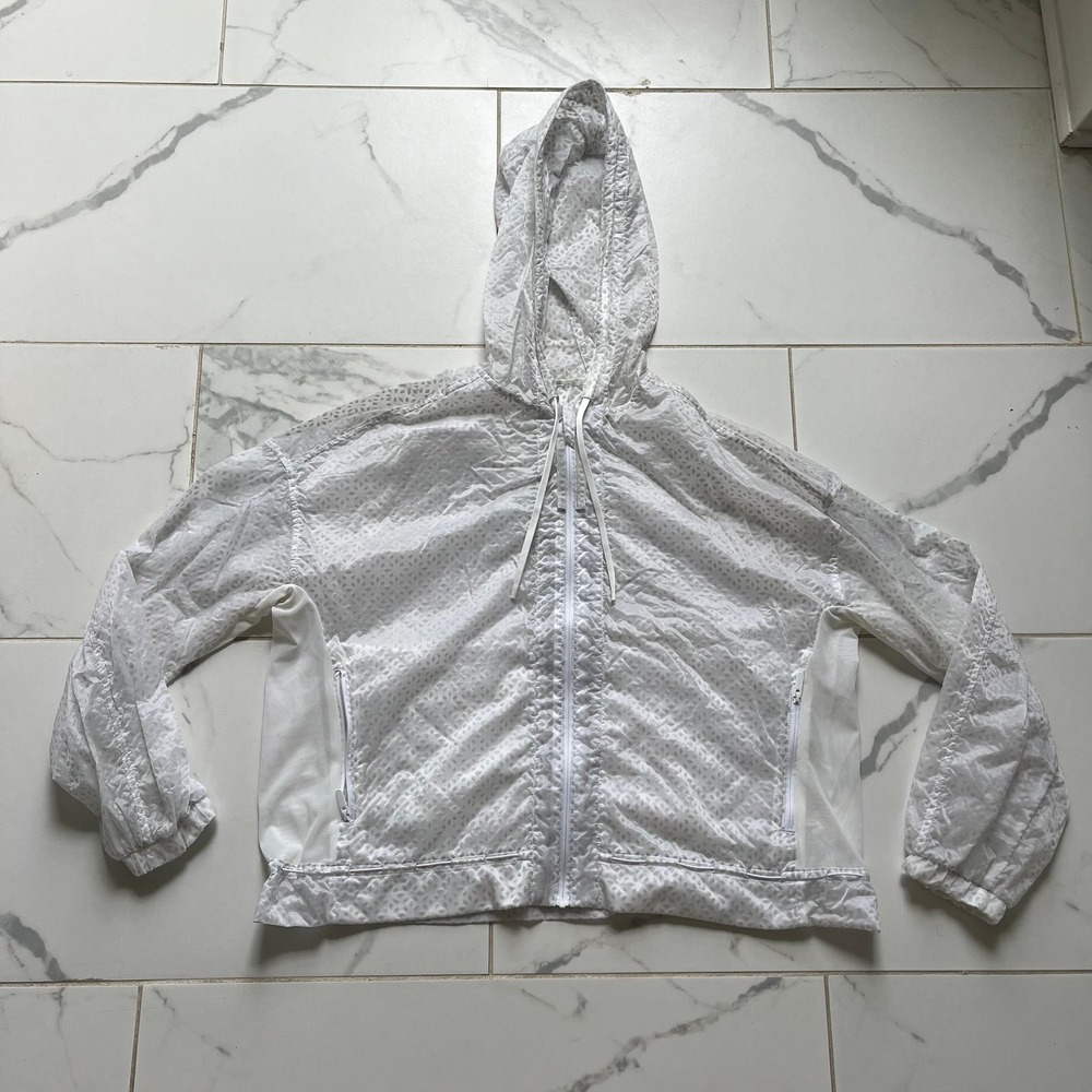 Lululemon Find Your Flock Jacket kune white color sz 6